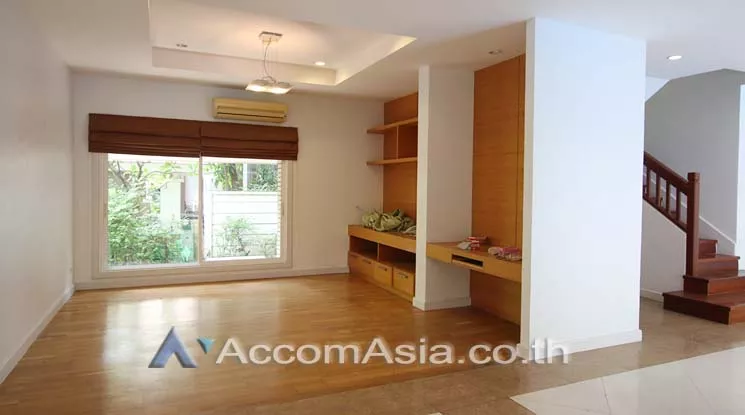 unitPrivate Swimming Pool, Pet friendly |  4 Bedrooms  House For Rent & Sale in Sukhumvit, Bangkok  near BTS Thong Lo (60039)