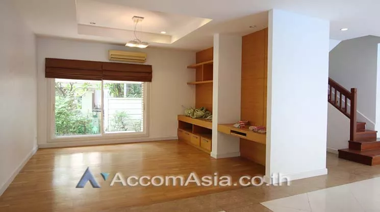 4  4 br House For Rent in Sukhumvit ,Bangkok BTS Thong Lo at Privacy and Peaceful 60039