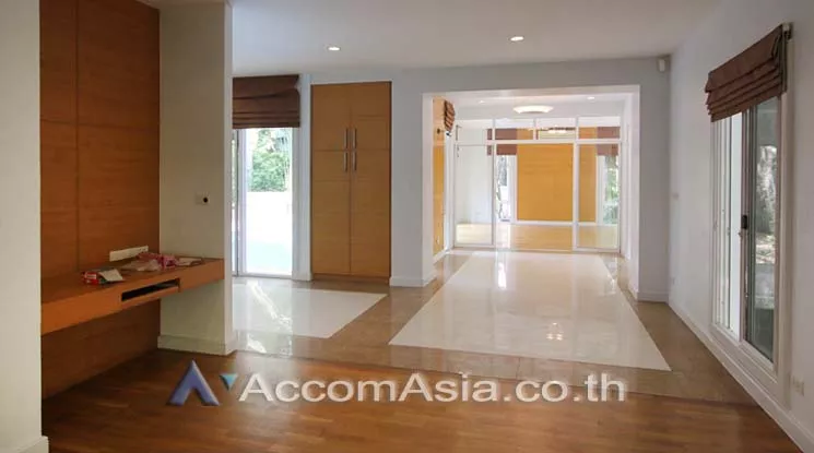 5  4 br House For Rent in Sukhumvit ,Bangkok BTS Thong Lo at Privacy and Peaceful 60039