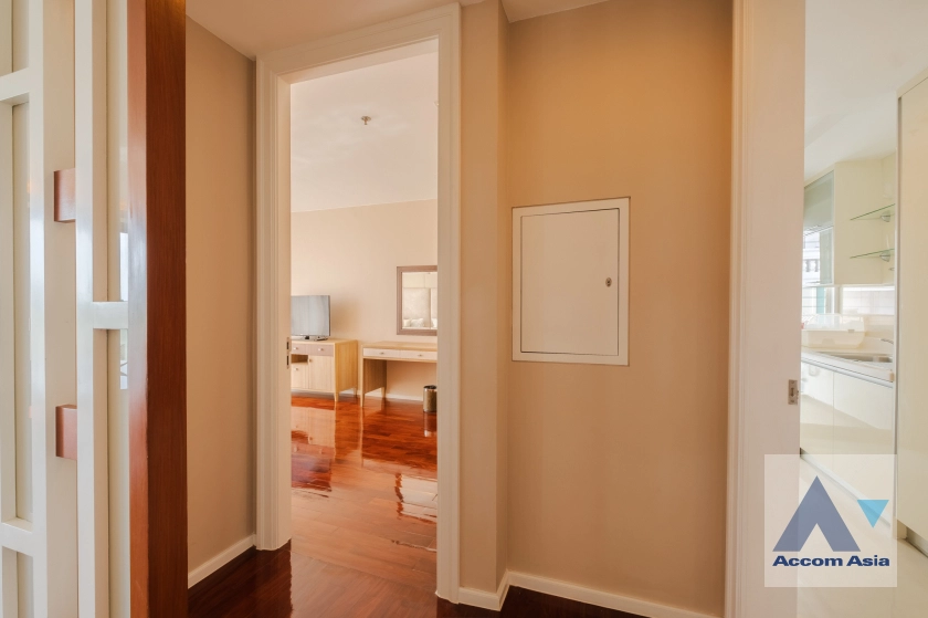 19  3 br Apartment for rent and sale in Sukhumvit ,Bangkok BTS Asok - MRT Sukhumvit at Serviced Apartment with Park view 1419519