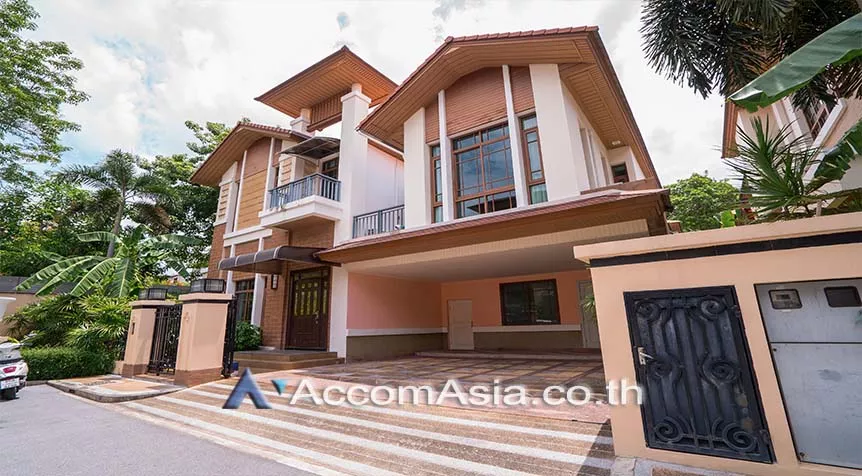 Baan Sansiri Sukhumvit 67 House  4 Bedroom for Rent BTS Phra khanong in Sukhumvit Bangkok