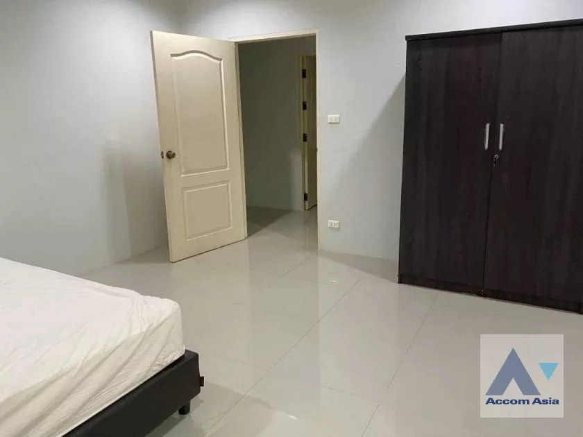 13  3 br House For Rent in Pattanakarn ,Bangkok BTS On Nut at Areena Garden 1819567