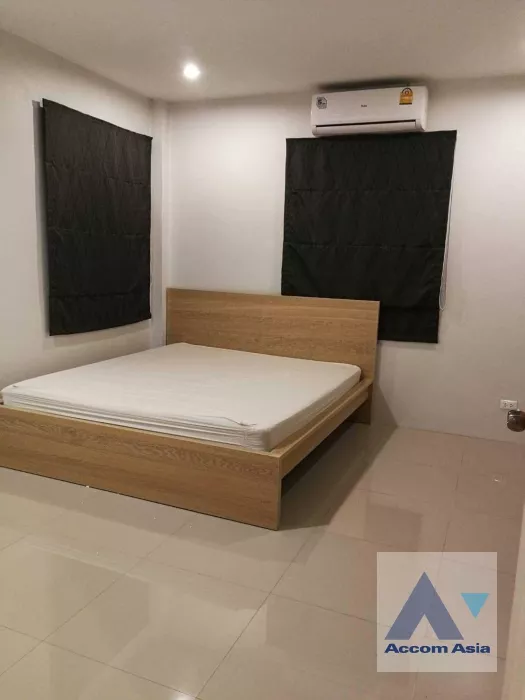 10  3 br House For Rent in Pattanakarn ,Bangkok BTS On Nut at Areena Garden 1819567