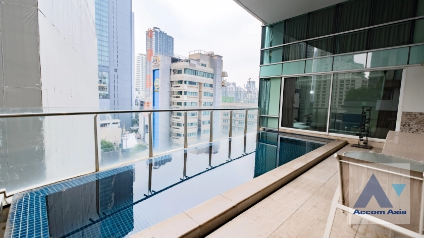 Private Swimming Pool, Duplex Condo, Pet friendly |  3 Bedrooms  Condominium For Rent & Sale in Sukhumvit, Bangkok  near BTS Phrom Phong (1519586)