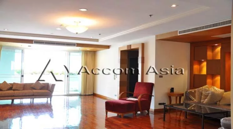 Big Balcony, Pet friendly |  Fully Furnished Apartment, Only 2 mins walk to BTS Apartment  3 Bedroom for Rent BTS Nana in Sukhumvit Bangkok
