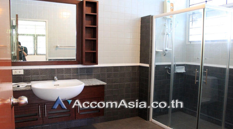 16  4 br House for rent and sale in Sukhumvit ,Bangkok BTS Phra khanong 2319603