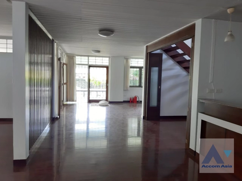 31  4 br House for rent and sale in Sukhumvit ,Bangkok BTS Phra khanong 2319603