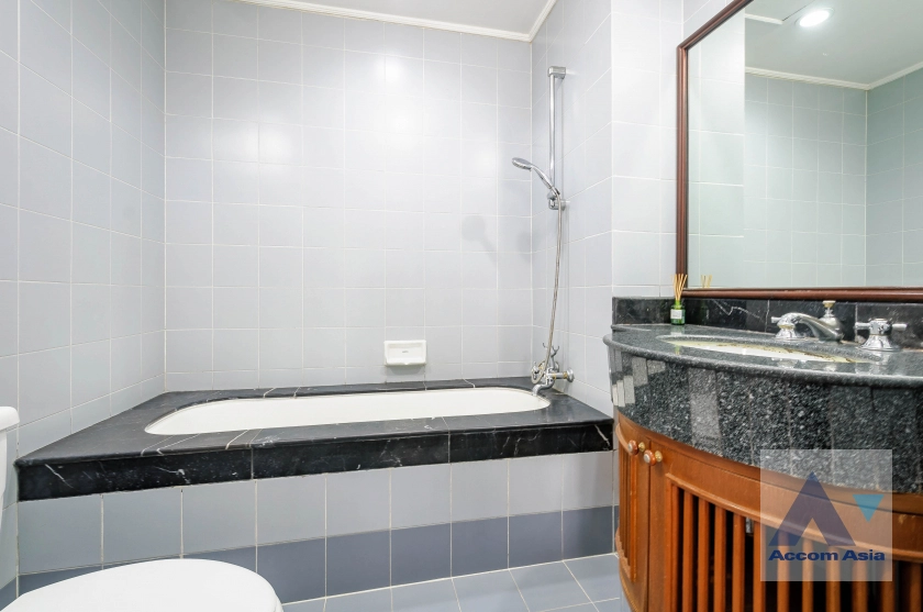 19  3 br Condominium For Rent in Sukhumvit ,Bangkok BTS Phrom Phong at Le Raffine Sukhumvit 24 1519605