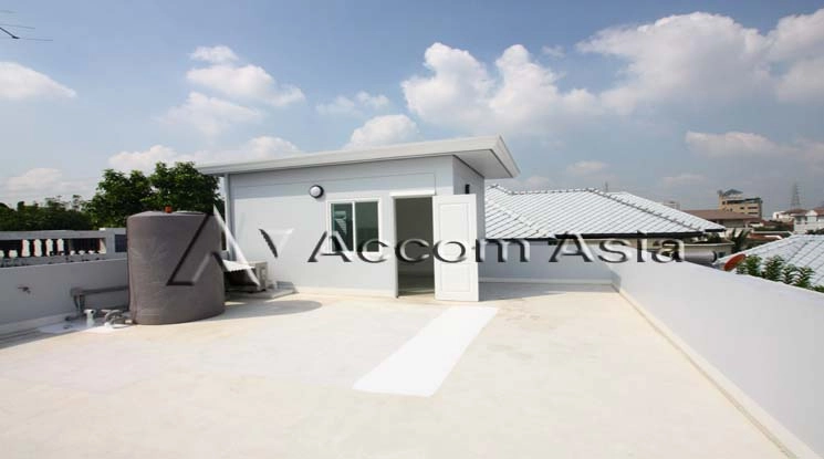 9  3 br House For Rent in Ratchadaphisek ,Bangkok MRT Thailand Cultural Center at Well maintain Compound 1819620