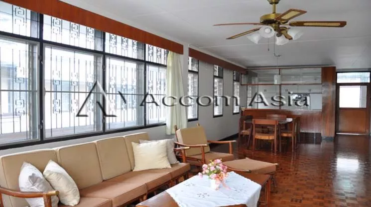 Pet friendly |  2 Bedrooms  Apartment For Rent in Sukhumvit, Bangkok  near BTS Phrom Phong (1419638)