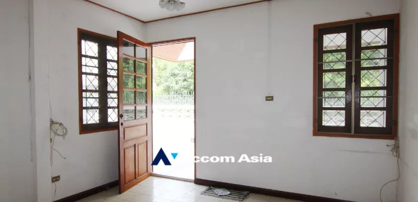 unitHome Office |  2 Bedrooms  House For Rent & Sale in Sukhumvit, Bangkok  near BTS Ekkamai - BTS Phra khanong (2319691)