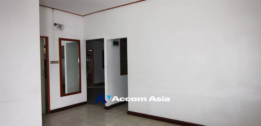 Home Office |  2 Bedrooms  House For Rent in Sukhumvit, Bangkok  near BTS Ekkamai - BTS Phra khanong (2319691)