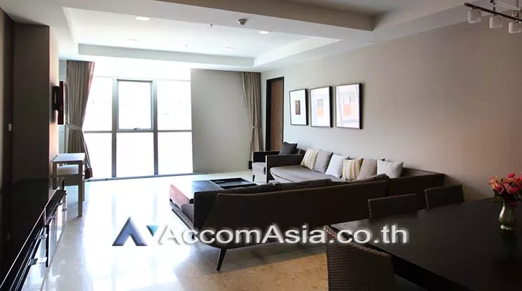  3 Bedrooms  Condominium For Rent in Sukhumvit, Bangkok  near BTS Ekkamai (1519699)
