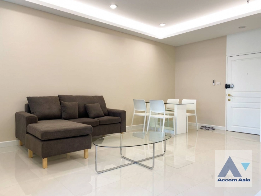 Pet friendly |  Grand Langsuan Condominium  2 Bedroom for Rent BTS Chitlom in Ploenchit Bangkok