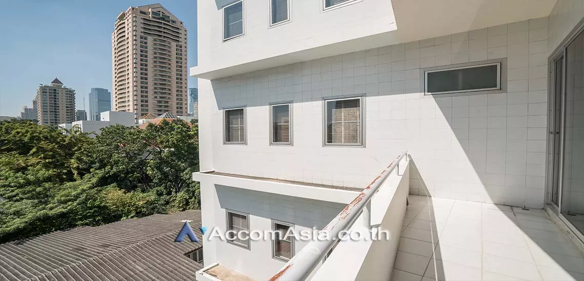 5  3 br Apartment For Rent in Sathorn ,Bangkok BTS Chong Nonsi at Low Rised Building 1419727