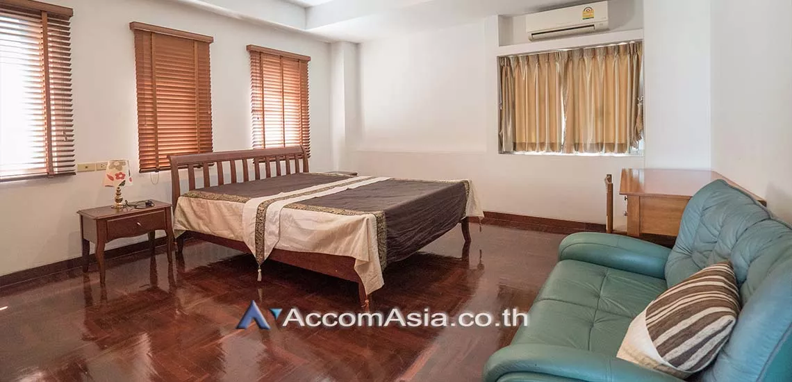 7  3 br Apartment For Rent in Sathorn ,Bangkok BTS Chong Nonsi at Low Rised Building 1419727