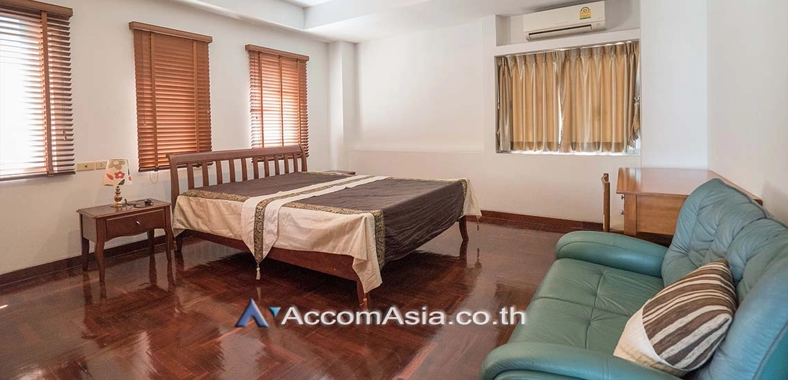 7  3 br Apartment for rent and sale in Sathorn ,Bangkok BTS Chong Nonsi at Low Rised Building 1419727