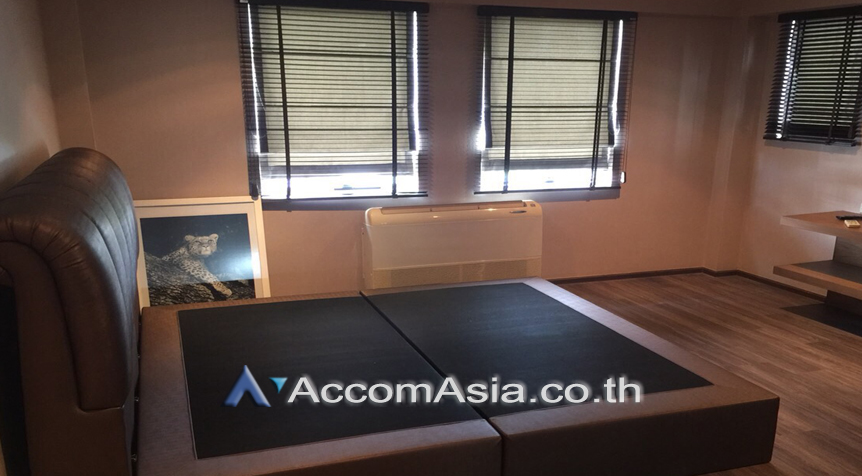 unit 2 Bedrooms  Condominium For Rent & Sale in Sukhumvit, Bangkok  near BTS Thong Lo (1519741)