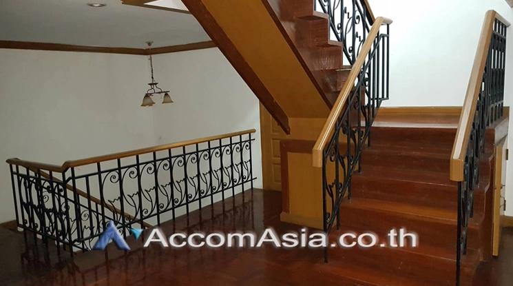 6  4 br House for rent and sale in Sukhumvit ,Bangkok BTS Thong Lo at Sobna House 50119
