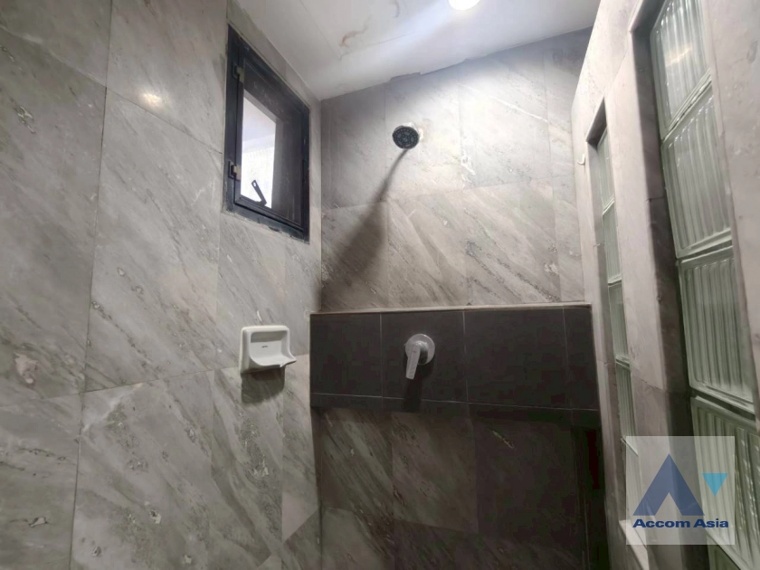 9  2 br Apartment For Rent in Sukhumvit ,Bangkok BTS Nana - MRT Sukhumvit at Private Environment Space 1419820