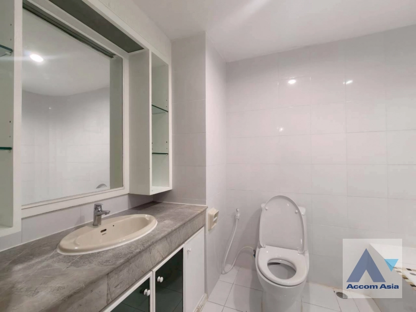 18  2 br Apartment For Rent in Sukhumvit ,Bangkok BTS Nana - MRT Sukhumvit at Private Environment Space 1419820