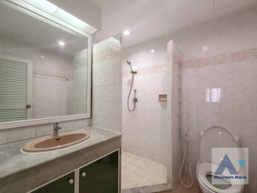 15  2 br Apartment For Rent in Sukhumvit ,Bangkok BTS Nana - MRT Sukhumvit at Private Environment Space 1419820