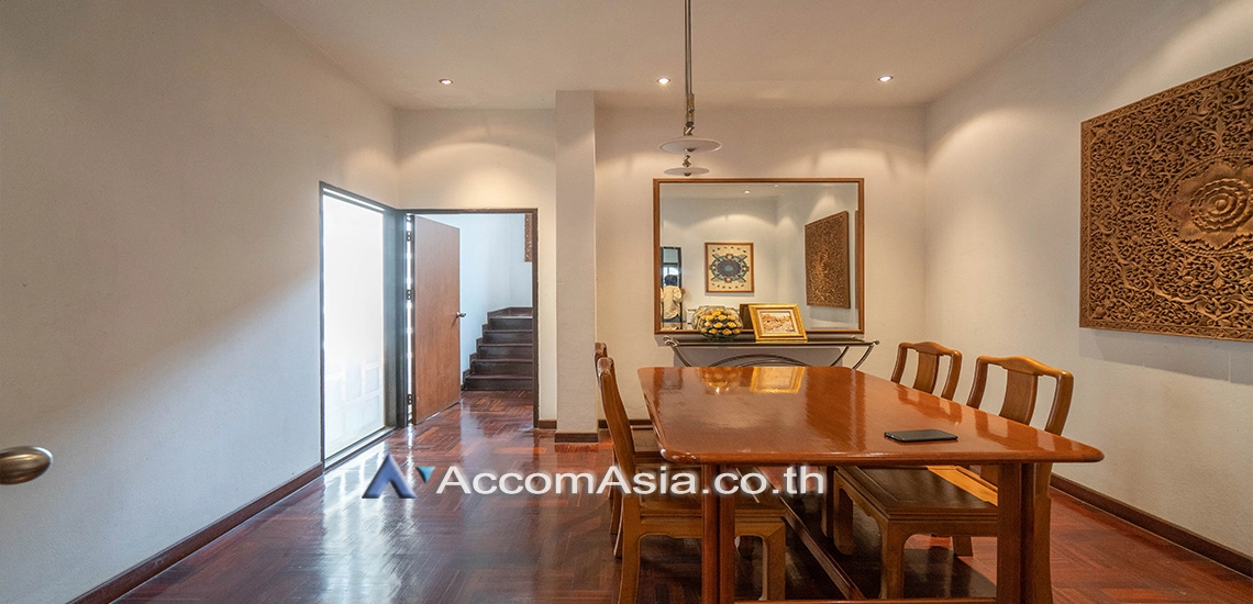  1  3 br House for rent and sale in Rama 3 ,Bangkok BTS Saphan Taksin at Riverside Villa 110167