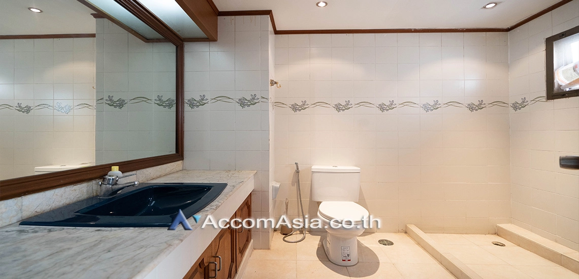18  3 br House for rent and sale in Rama 3 ,Bangkok BTS Saphan Taksin at Riverside Villa 110167