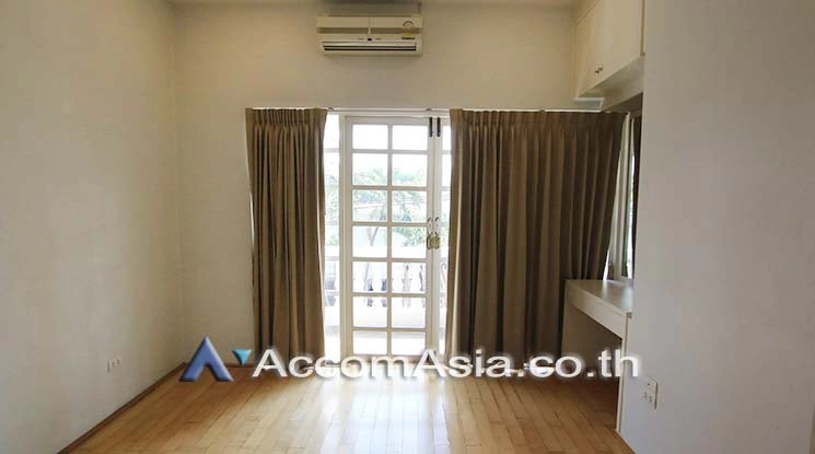 11  4 br Townhouse for rent and sale in Sukhumvit ,Bangkok  at House in garden compound with pool 2519891