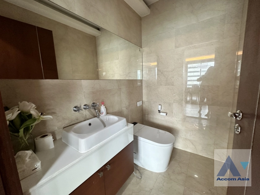 26  4 br Condominium For Rent in Ploenchit ,Bangkok BTS Ratchadamri at Baan Ratchadamri 1519905