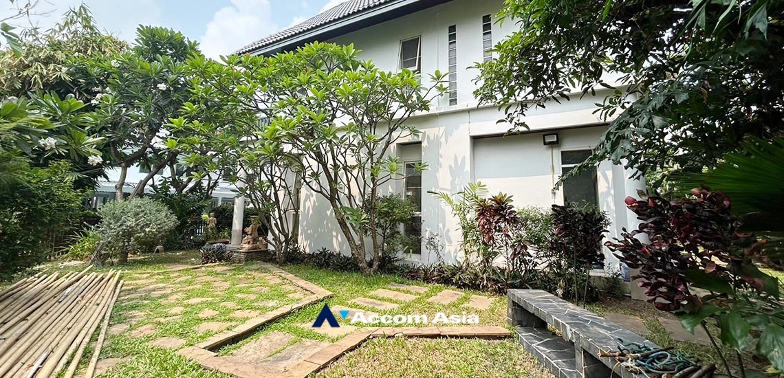 5  4 br House For Rent in Sukhumvit ,Bangkok BTS Ekkamai 1919946