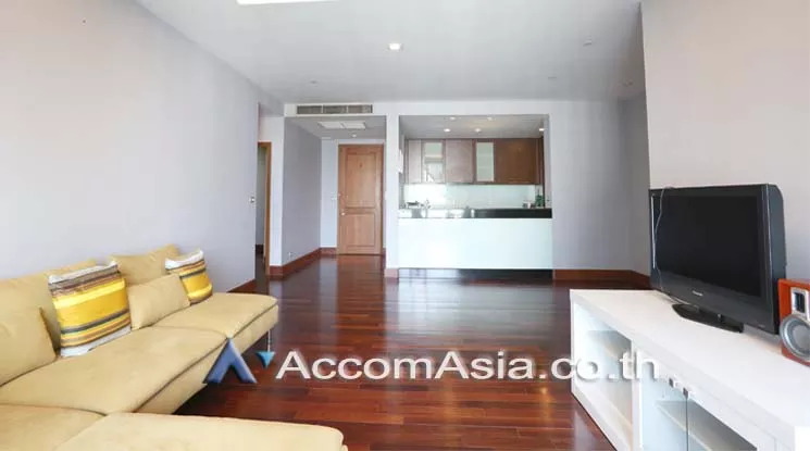  3 Bedrooms  Condominium For Rent & Sale in Sathorn, Bangkok  near BTS Chong Nonsi (20767)