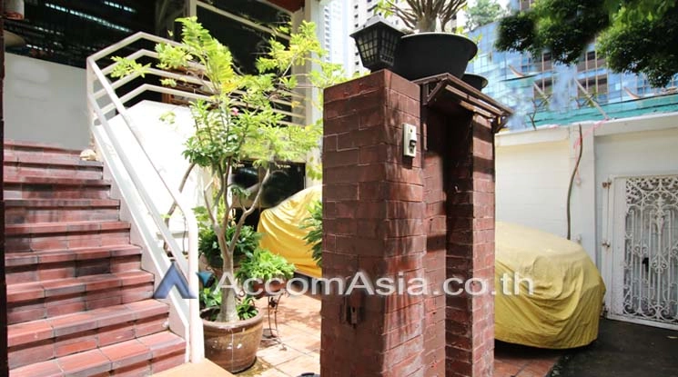  1  3 br House For Rent in Sukhumvit ,Bangkok BTS Phrom Phong 110169