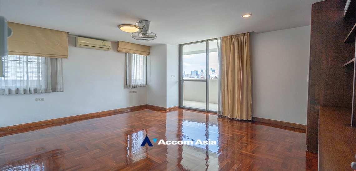 7  4 br Apartment For Rent in Sukhumvit ,Bangkok BTS Phrom Phong at Family Size Desirable 1419970