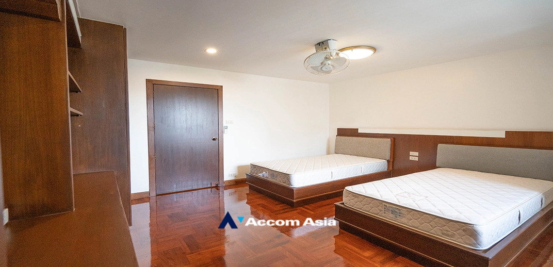 8  4 br Apartment For Rent in Sukhumvit ,Bangkok BTS Phrom Phong at Family Size Desirable 1419970