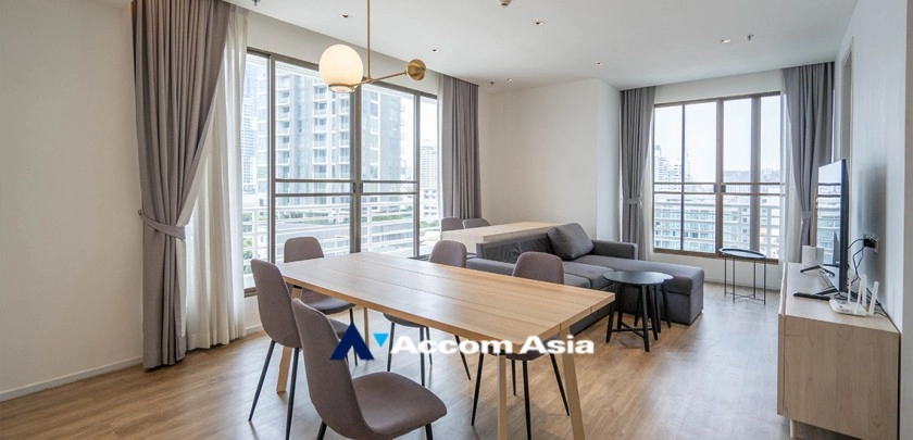 unit 3 Bedrooms  Apartment For Rent in Sukhumvit, Bangkok  near BTS Thong Lo (1419983)