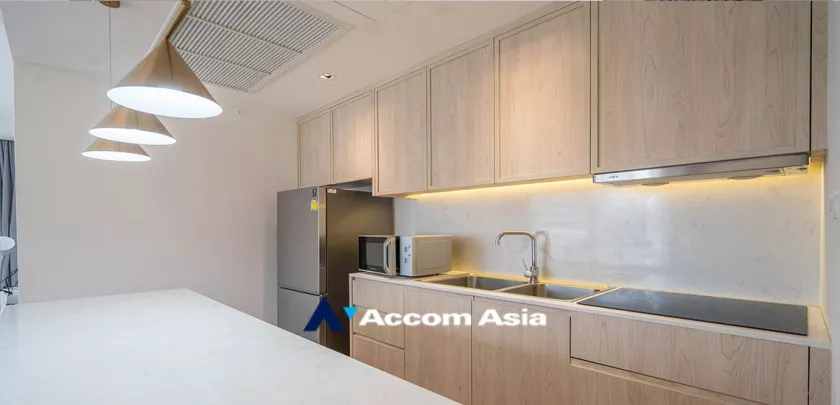  3 Bedrooms  Apartment For Rent in Sukhumvit, Bangkok  near BTS Thong Lo (1419983)