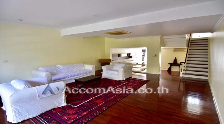  Natural Place Townhouse  4 Bedroom for Rent MRT Phetchaburi in Sukhumvit Bangkok