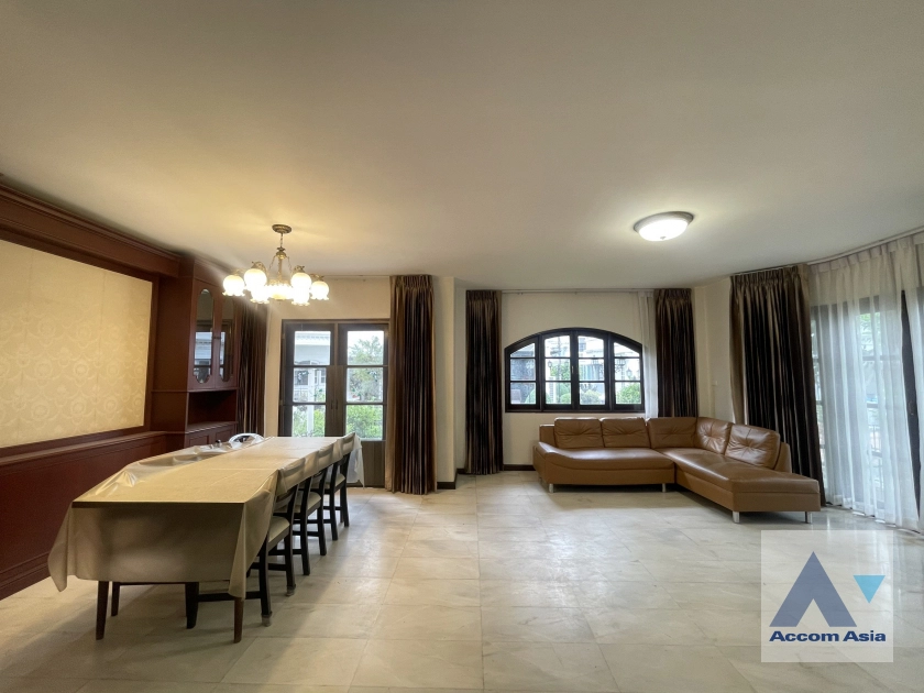 unit 5 Bedrooms  House For Rent in Sukhumvit, Bangkok  near BTS On Nut (1819992)