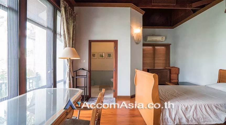 12  2 br House For Rent in sukhumvit ,Bangkok BTS Ekkamai 1720010