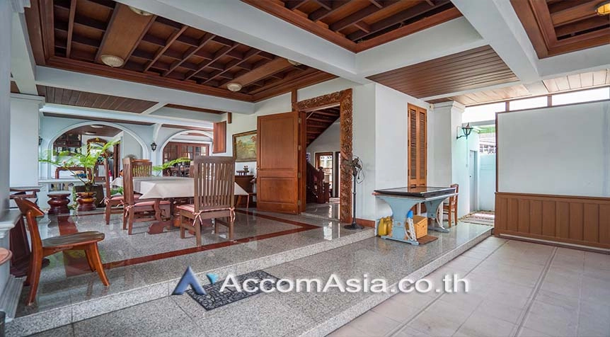 7  2 br House for rent and sale in Sukhumvit ,Bangkok BTS Ekkamai 1720010