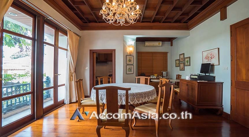 5  2 br House for rent and sale in Sukhumvit ,Bangkok BTS Ekkamai 1720010