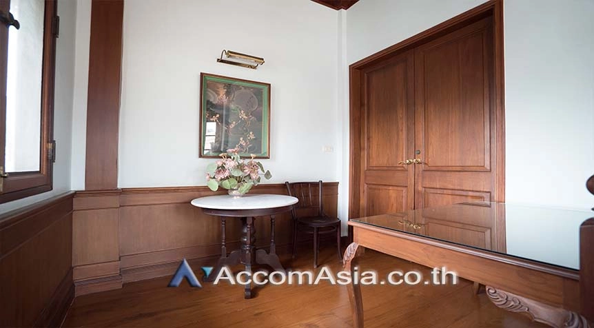 10  2 br House for rent and sale in Sukhumvit ,Bangkok BTS Ekkamai 1720010