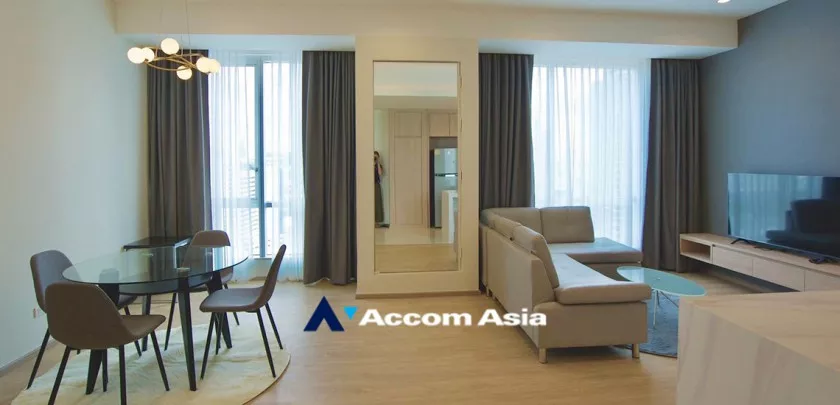 unit 2 Bedrooms  Condominium For Rent in Sathorn, Bangkok  near BTS Chong Nonsi (20775)