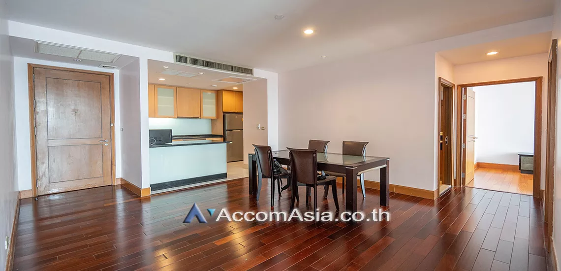 unit 2 Bedrooms  Condominium For Rent in Sathorn, Bangkok  near BTS Chong Nonsi (20777)
