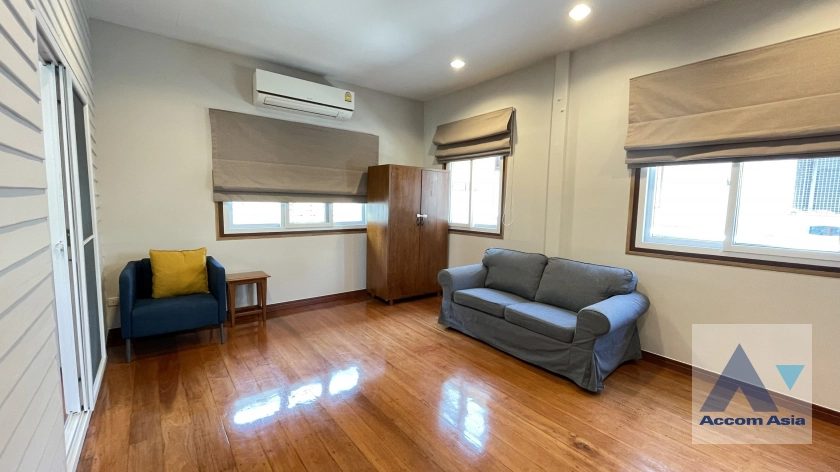 5  2 br House For Rent in Sathorn ,Bangkok BTS Surasak 1720072