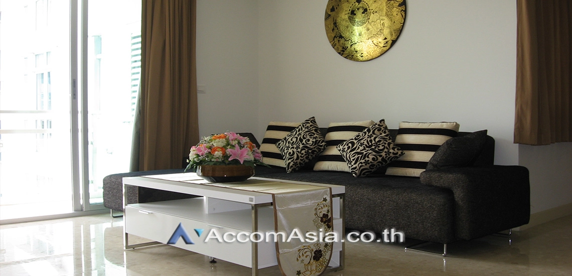 unit 3 Bedrooms  Condominium For Rent in Sukhumvit, Bangkok  near BTS Ekkamai (1520073)