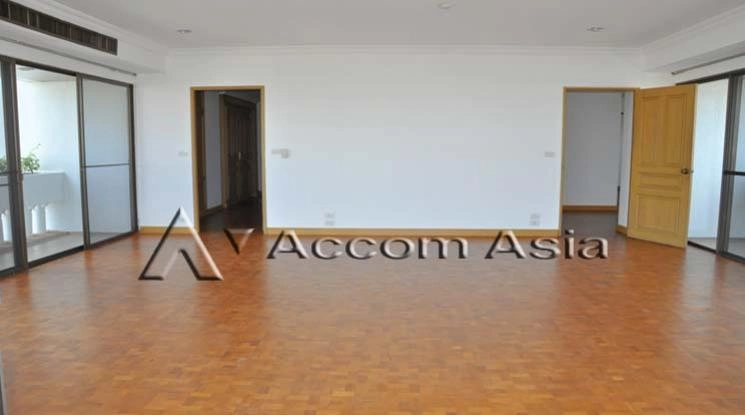 7  5 br Apartment For Rent in Sathorn ,Bangkok BTS Chong Nonsi at Kid Friendly Place Short Walk to Nang Linchi Road 1520081