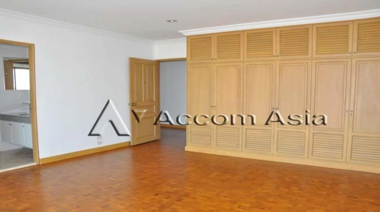 8  5 br Apartment For Rent in Sathorn ,Bangkok BTS Chong Nonsi at Kid Friendly Place Short Walk to Nang Linchi Road 1520081