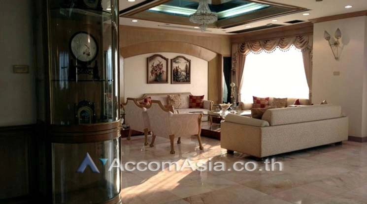 unitPet friendly |  3 Bedrooms  Condominium For Rent in Sukhumvit, Bangkok  near BTS Ekkamai (1520086)